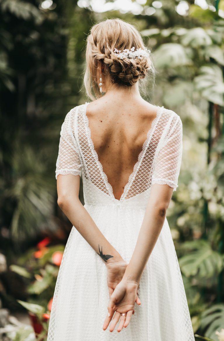 Wedding Day Glamour: The Dos and Don’ts of Accessorizing Your Bridal Look
