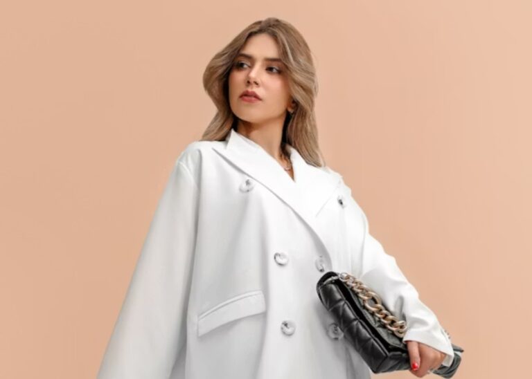 Mastering the Art of Layering: Fashion Techniques That Instantly Upgrade Your Outfit Game